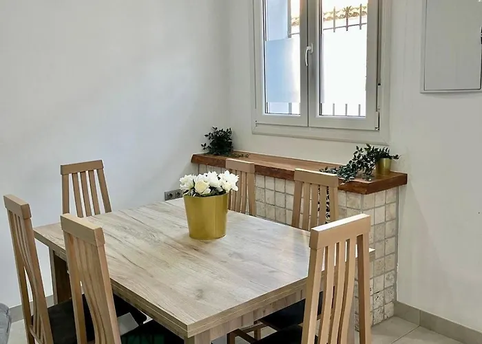 Duplex Agustin M Con Parking Gratuito דירה